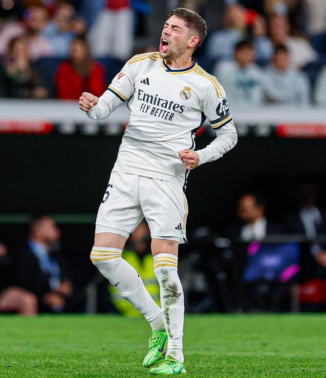 他的背后是 他的背后是