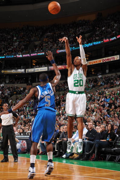 的背景下应 的背景下应