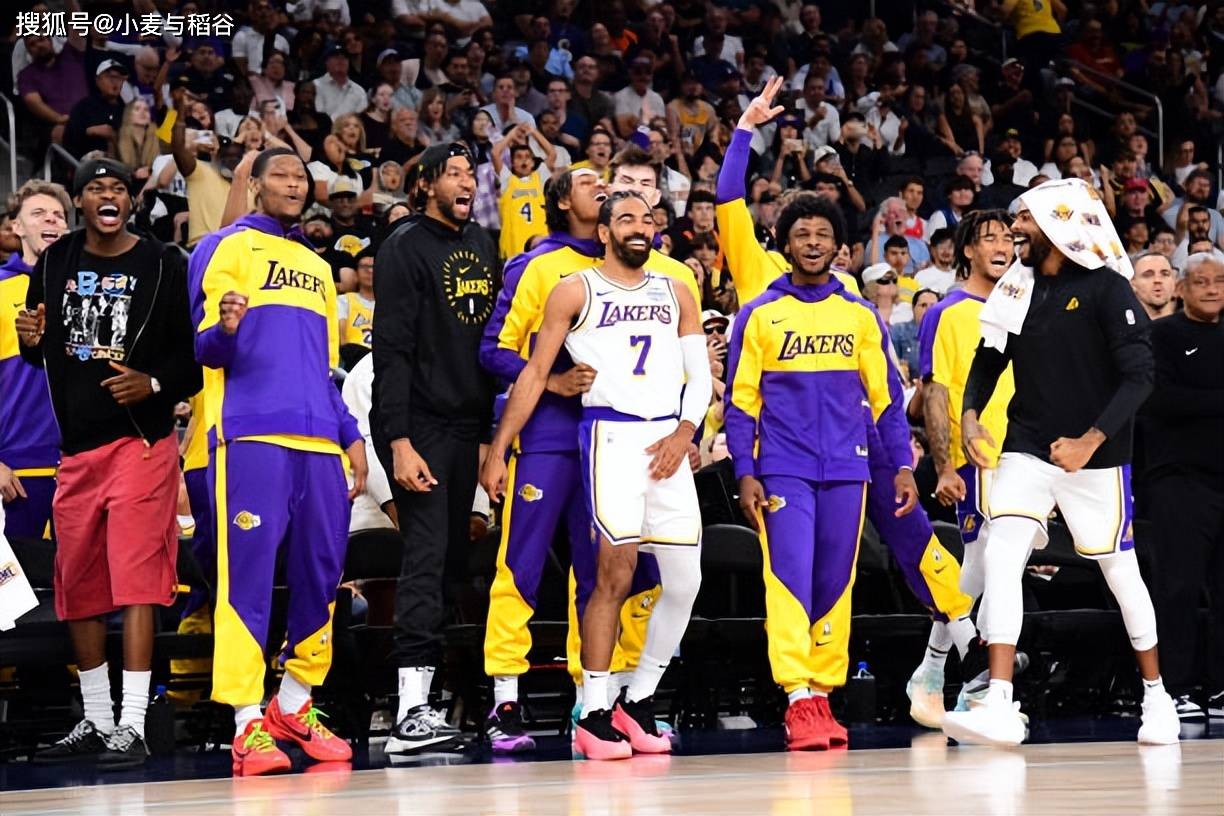 边肋突击更 边肋突击更